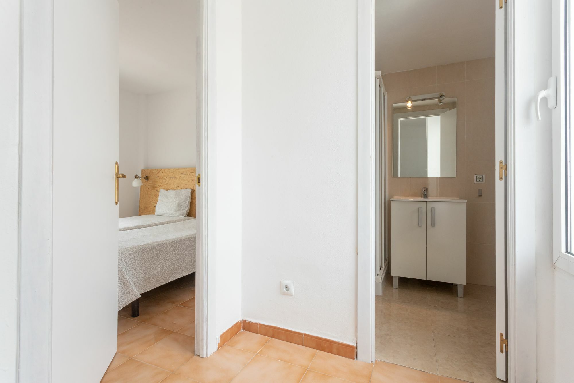 Neighbours Apartments Магалуф Екстериор снимка